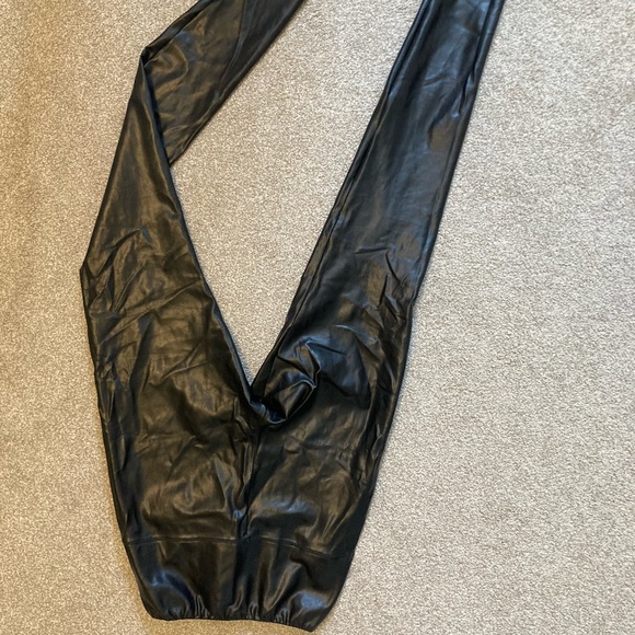 WILFRED DARIA PANT - Picture 2 of 3